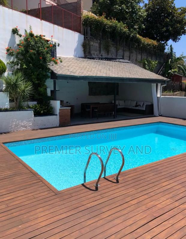 Domestic Swimming Pool Designs · Photo 1