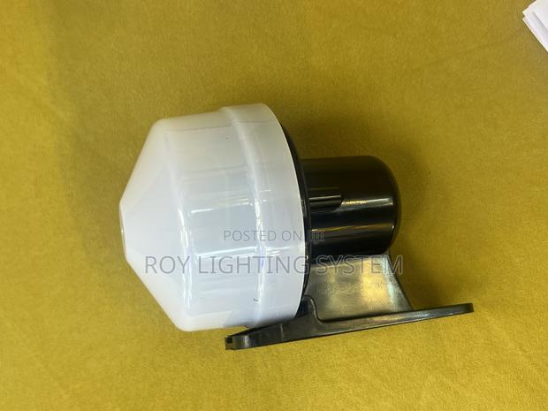 Photocell Switch · Photo 1