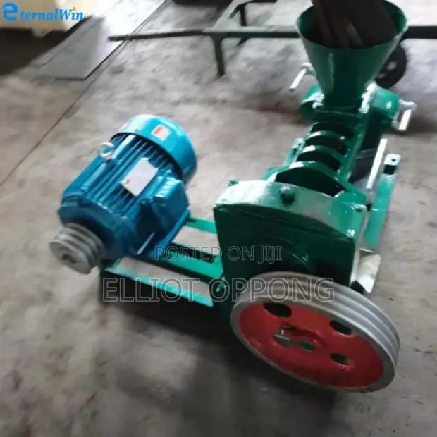 Palm Oil Press · Photo 1