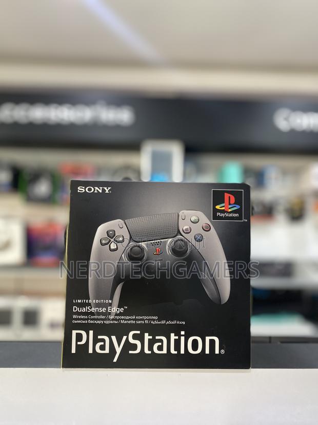 Ps5 Edge Controller - 30th Anniversary Gray Limited Edition · Photo 1