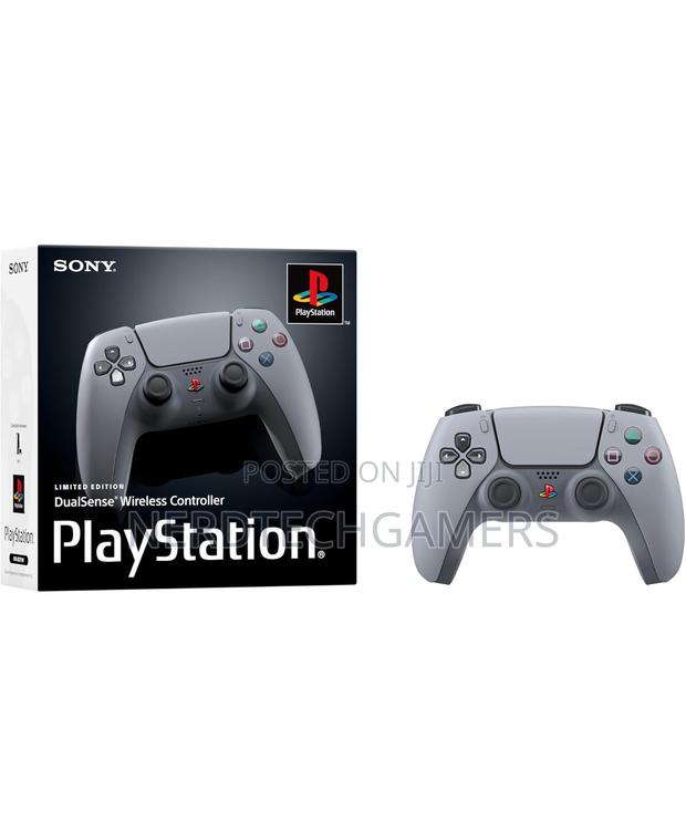 Sony Dualsense Wireless Controller – 30th Anniversary L.E · Photo 3