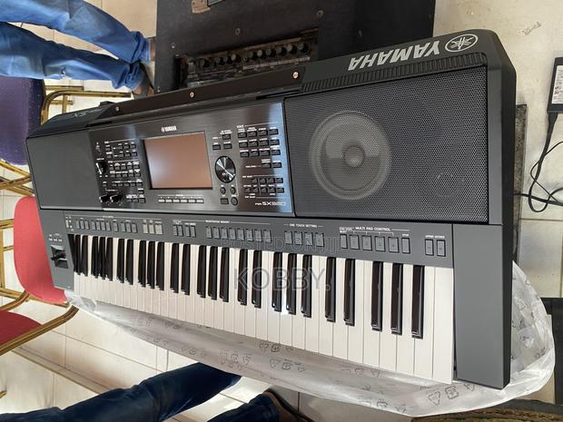 Yamaha PSR Sx920 · Photo 3