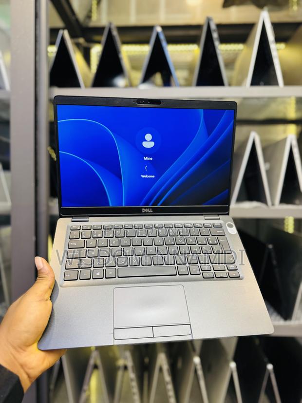 Laptop Dell Latitude 5300 8GB Intel Core i5 SSD 256GB · Photo 4