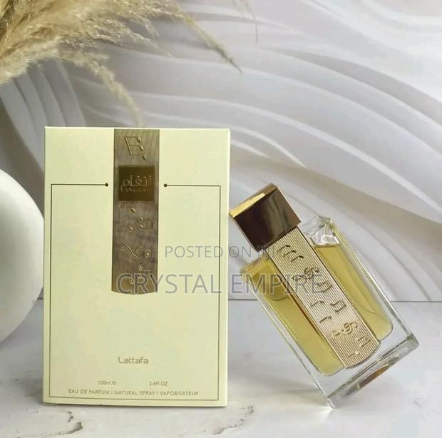 Angham Perfume by Lattafa · Photo 1