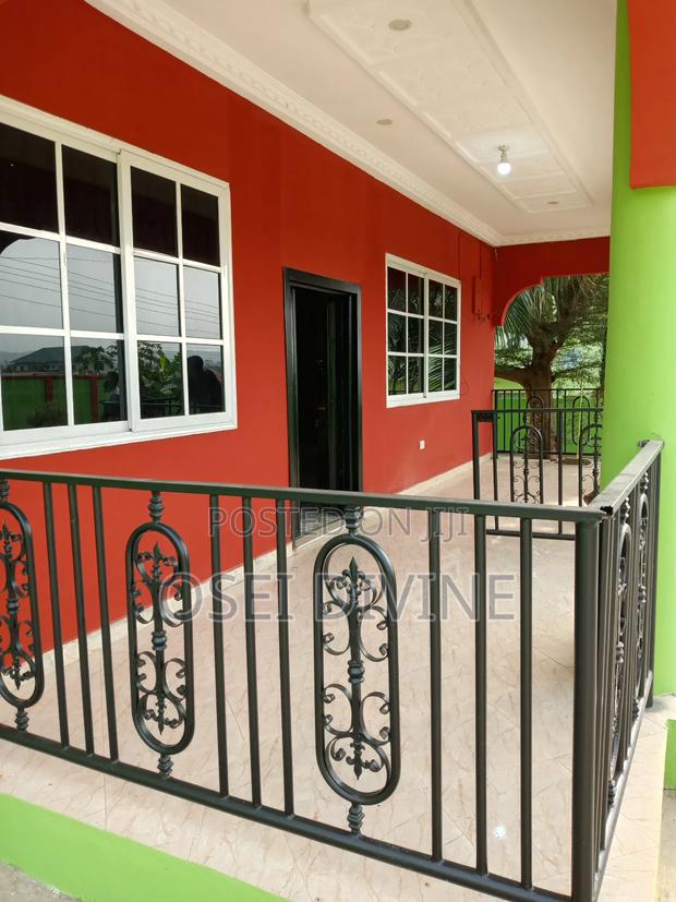Elegant 3 Bedrooms Self Compound · Photo 4