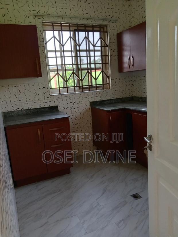 Elegant 3 Bedrooms Self Compound · Photo 2