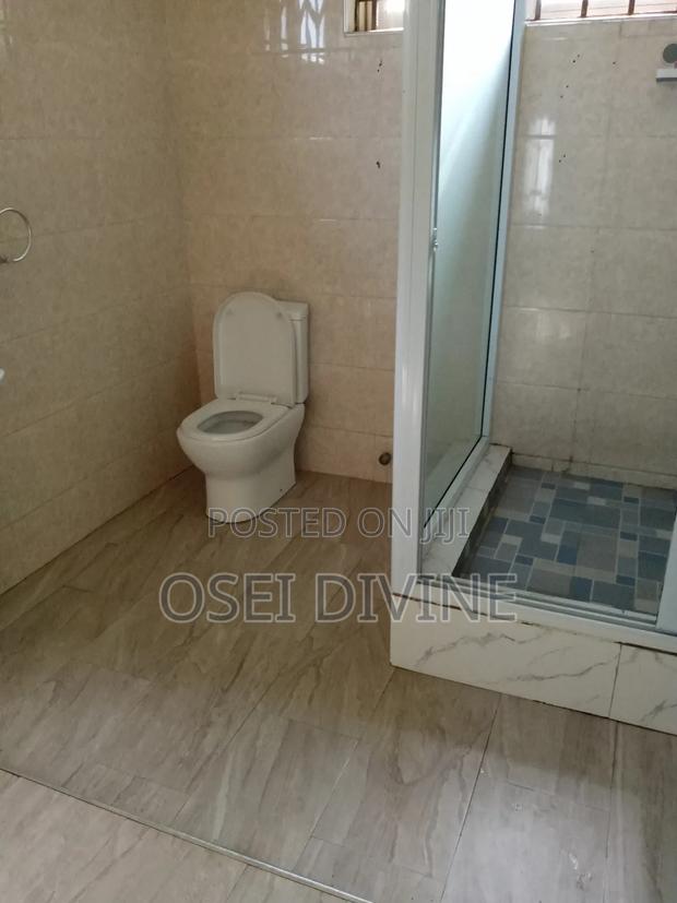 Elegant 3 Bedrooms Self Compound · Photo 6