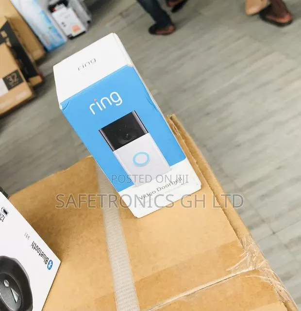 Adjustable White Security Camera Ring Doorbell · Photo 1
