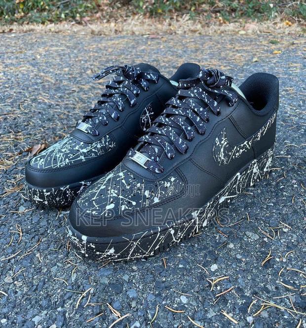 Nike Air Force 1 “Black Splatter” · Photo 3