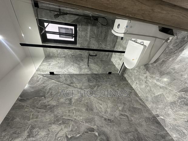 5bdrm House in Nmai Dzorn for sale · Photo 2