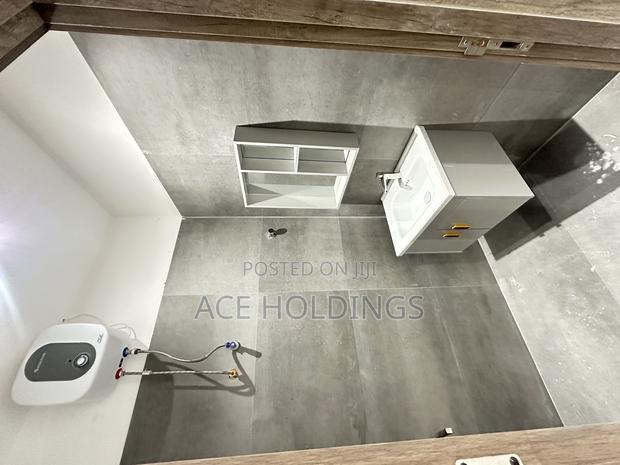 5bdrm House in Nmai Dzorn for sale · Photo 6