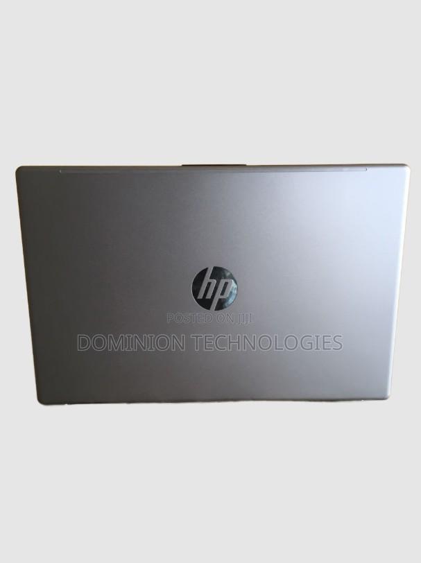 New Laptop HP 250 G10 8GB Intel Core i7 SSD 512GB · Photo 2