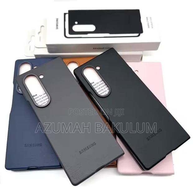 Samsung Galaxy Z Fold 6 Kindsuilt Leather Case · Photo 6
