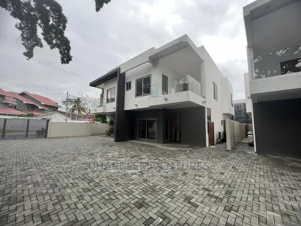 Furnished 3bdrm Townhouse / Terrace in Charclem Ventures, Labone · Photo 1