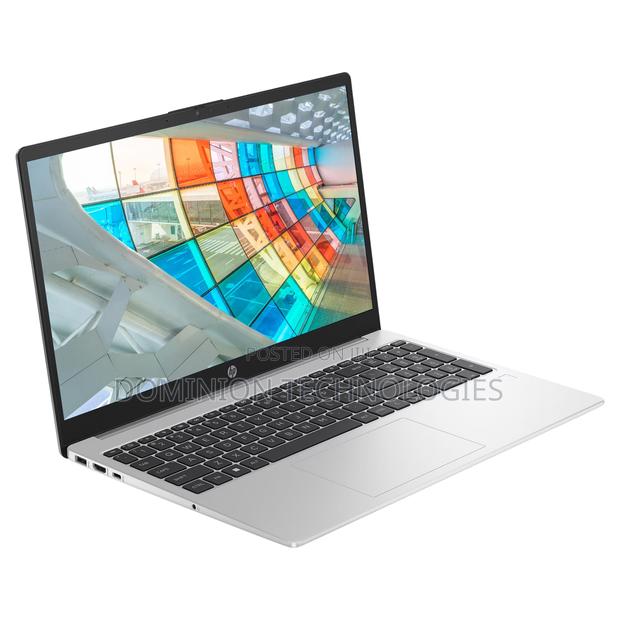 New Laptop HP 250 G10 8GB Intel Core i7 SSD 512GB · Photo 3