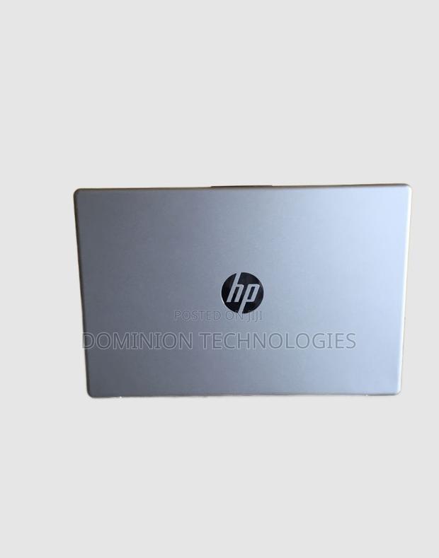 New Laptop HP 240 G9 8GB Intel Core i3 SSD 512GB · Photo 3