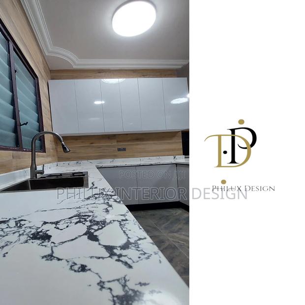 Kitchen Cabinet · Photo 5