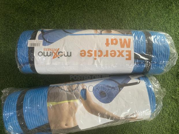 Thick Yoga Mat · Photo 2
