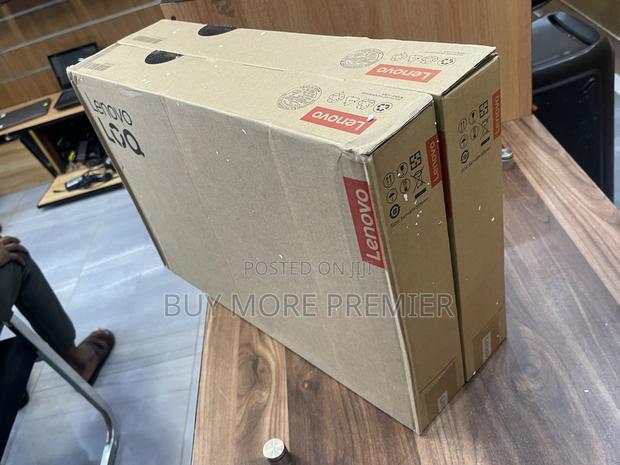New Laptop Lenovo LOQ 15IRH8 16GB Intel Core i5 SSD 512GB · Photo 4