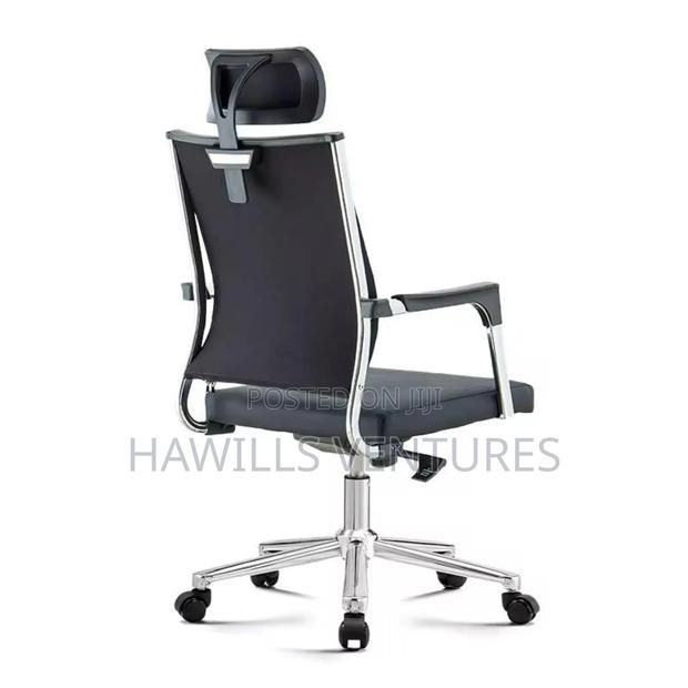 High Back Office Chair · Photo 2