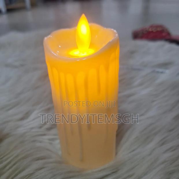 2pcs Led Flameless Candle Light · Photo 1