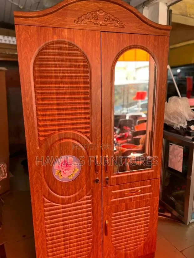 Brown Color Wardrobe With Mirror · Photo 1