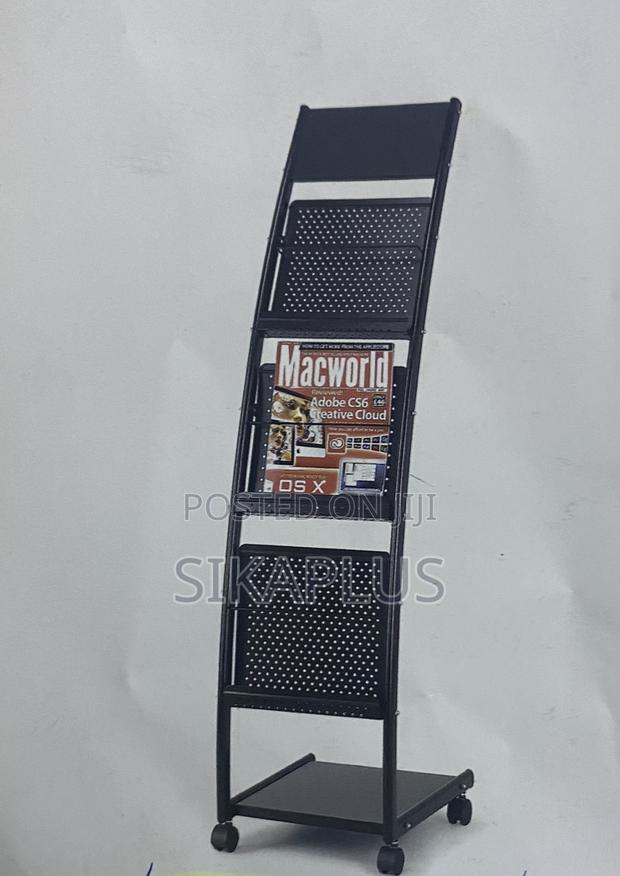 Magazine Rack · Photo 1