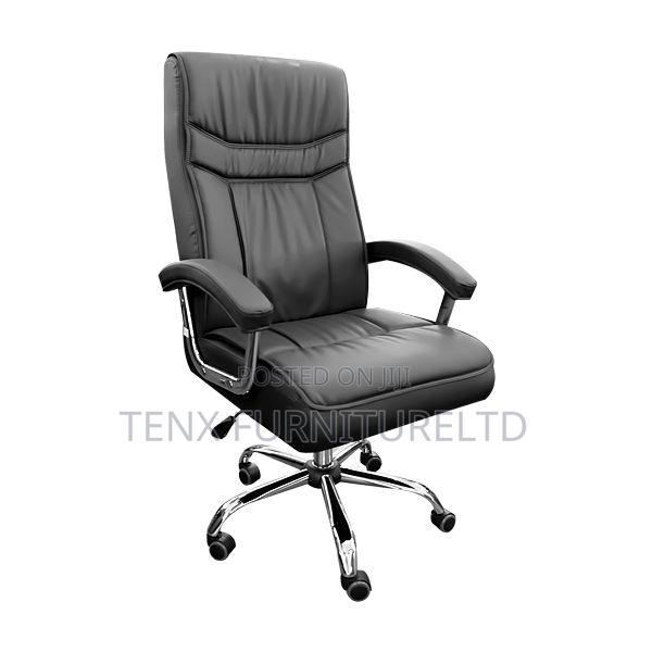 Executive Chair (Swivel Base)Blk · Photo 1