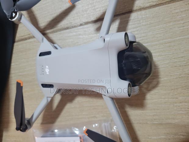 Dji Mini 3 Pro Drone With Controller · Photo 2