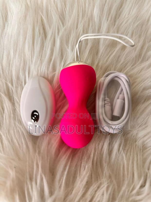Kegel Exercise Ball Rechargeable · Photo 1