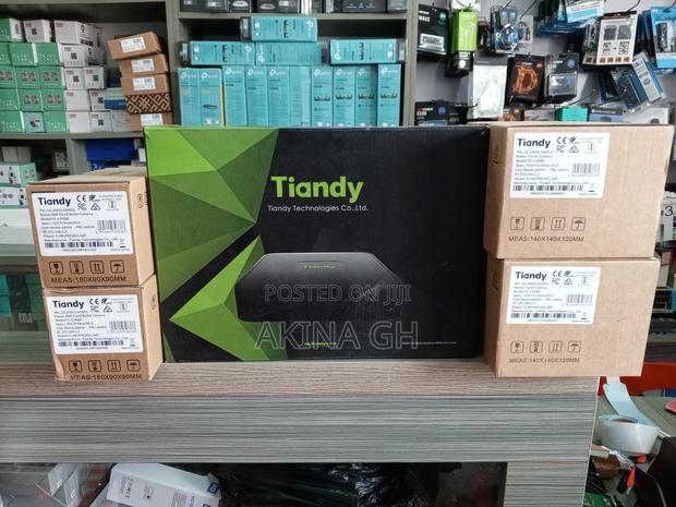 Tiandy 4mp Ip Poe Audio Camera Kit · Photo 1