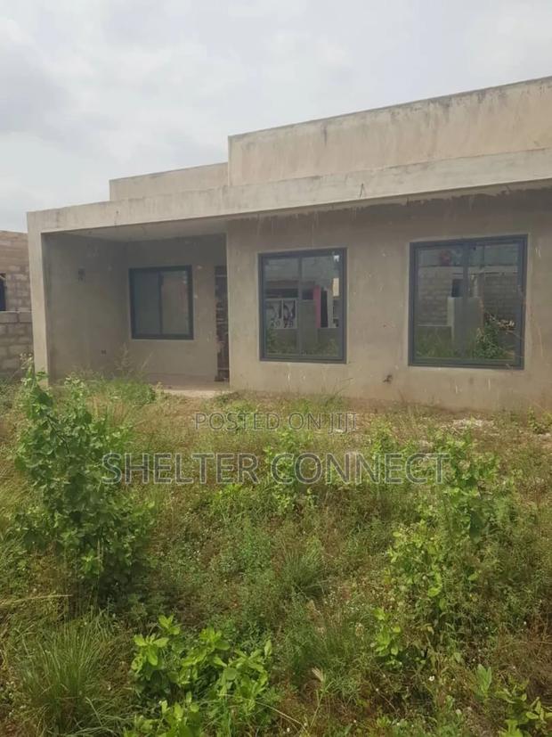 3bdrm House in Oyarifa for sale · Photo 2