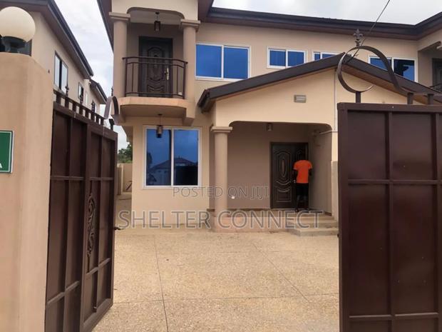3bdrm Duplex in Abokobi for sale · Photo 1