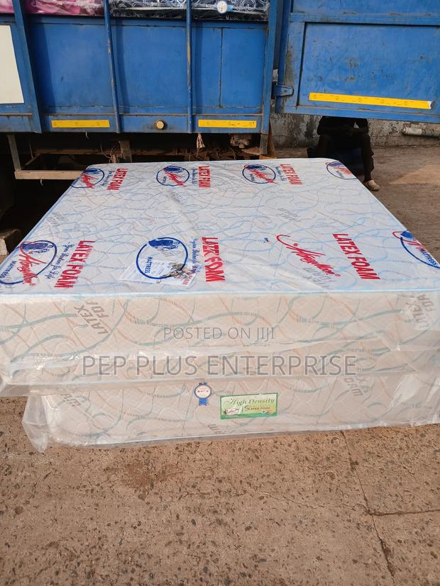 Latex Foam 15 Inches Double High Density Mattress · Photo 3