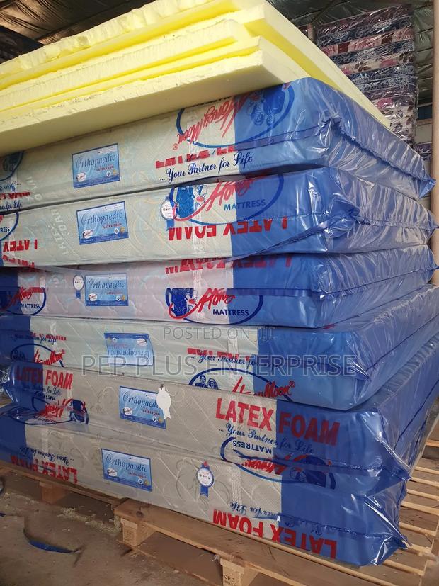 Latex Foam Orthopedic Queen Size Mattress · Photo 3