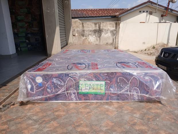 12 Inches Thick Double Size High Density Mattress · Photo 2
