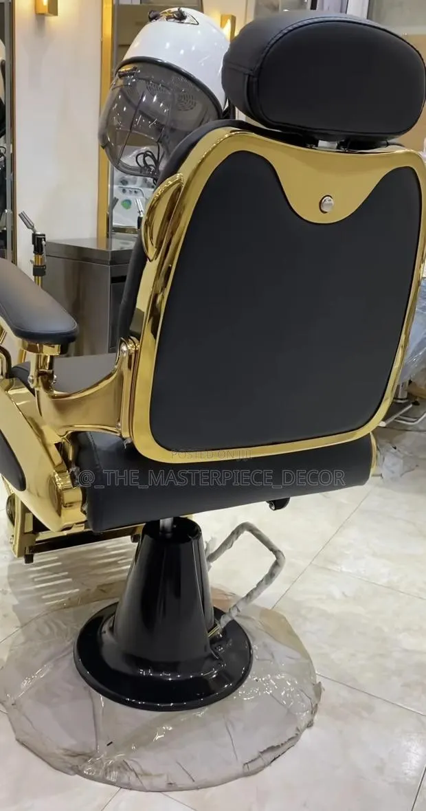 Exclusive Premium Barbering Chair and Hair Salon Chair Accra · Photo 4
