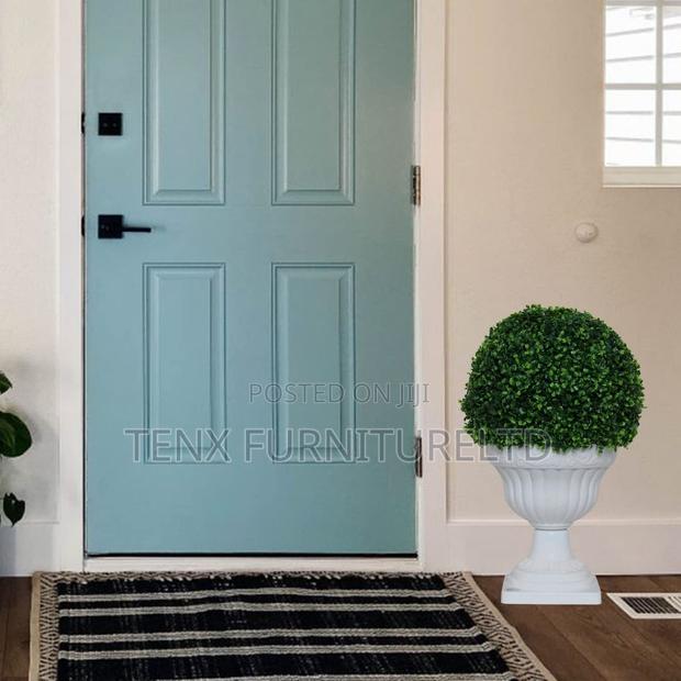 Artificial Grass Ball (28cm) · Photo 3