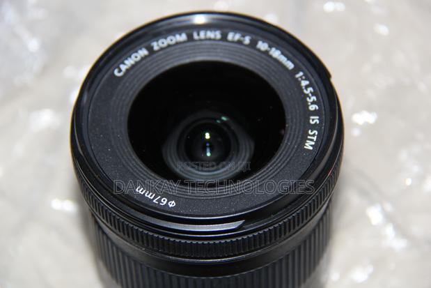 Canon Ef-s 10-18mm F/4.5-5.6 Is Stm Wide Angle Lens · Photo 1