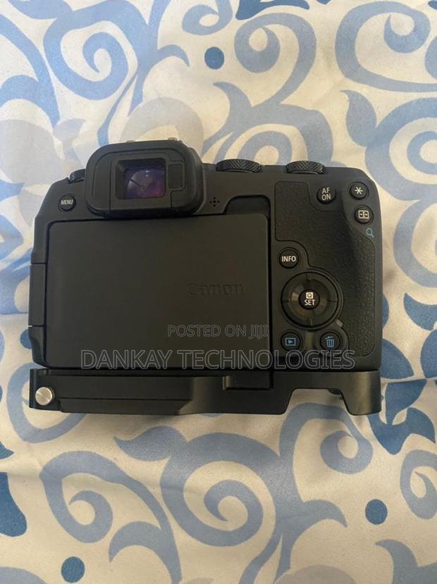 Canon Rp Mirrorless Camera · Photo 1