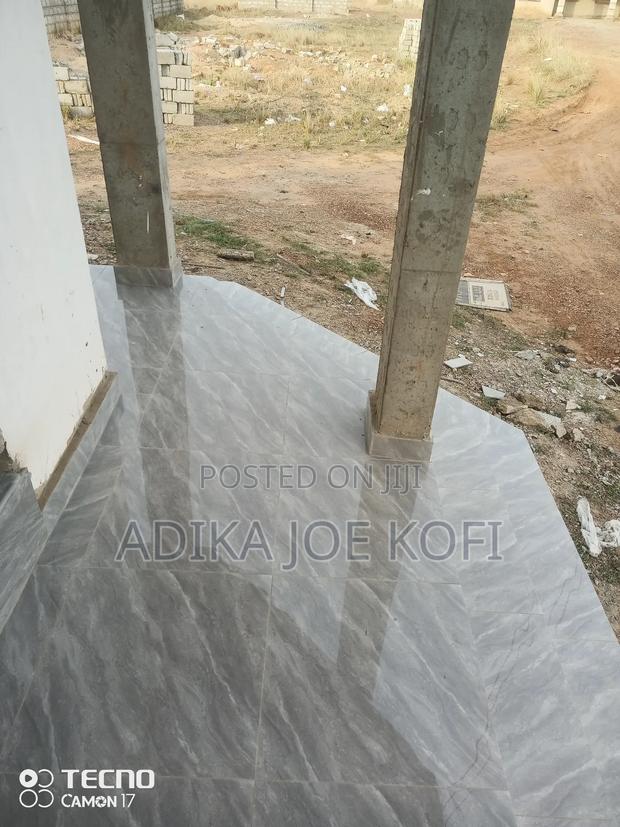 Tiles Workers Interior and Exterior Tilling Work · Photo 4