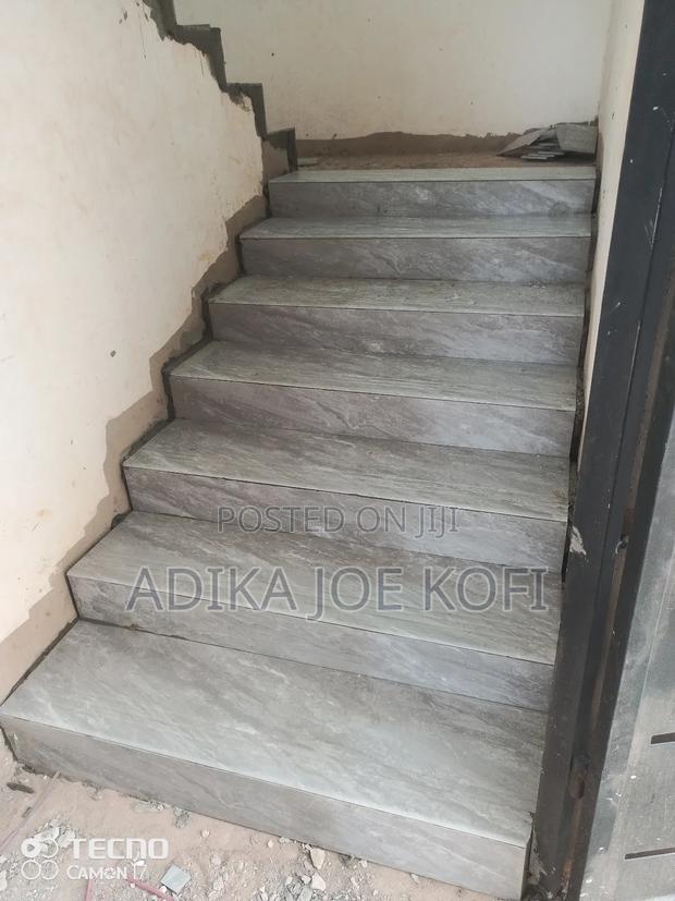 Interior Design and Exterior Tiles Workers · Photo 1