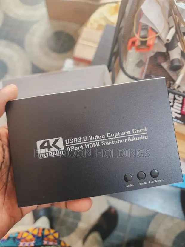 4 in 1 Video Capture Card and Switcher USB 3.0 Video and Audio · Photo 1