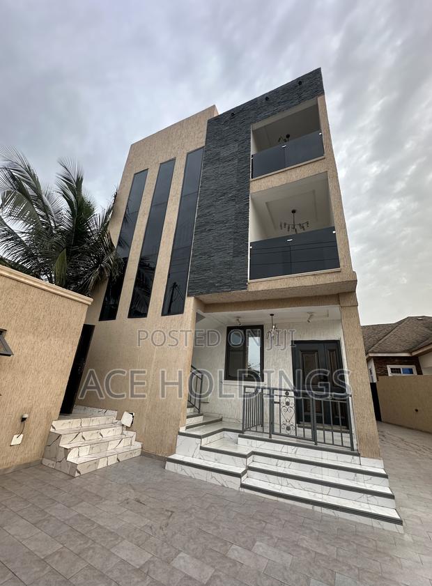 Furnished 2bdrm Apartment in Nanakrom, Ashaley Botwe for rent · Photo 1