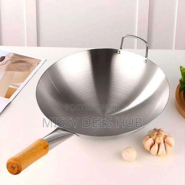 40cm Stainless Steel Wok With Long Wooden Handle · Photo 1