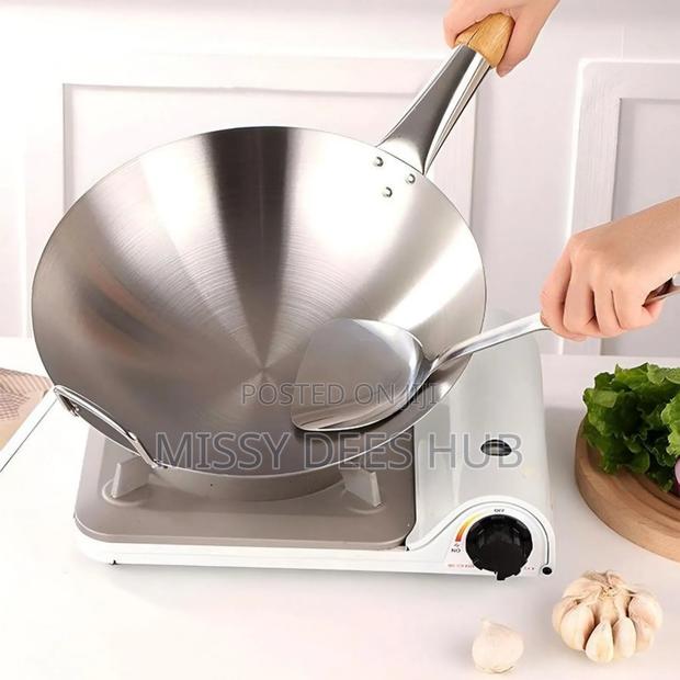 40cm Stainless Steel Wok With Long Wooden Handle · Photo 8