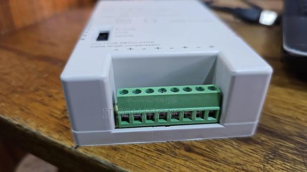 Hikvision 4ch Power Supply · Photo 1