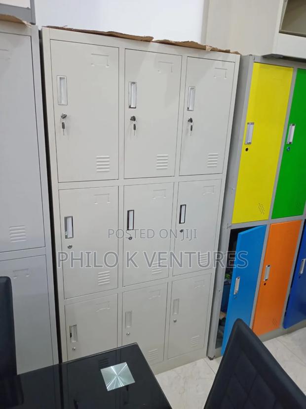 Nine Doors at Cool Price · Photo 1