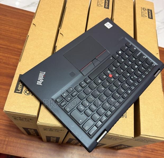New Laptop Lenovo Thinkpad X13 Yoga 16GB Intel Core I5 SSD 256GB · Photo 2