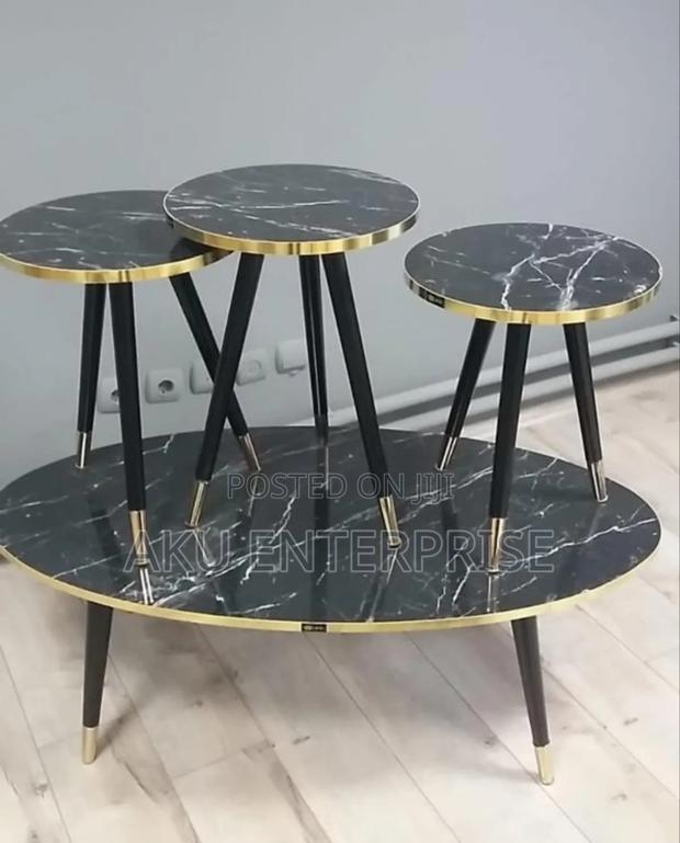4 Set Coffee Table and Centre Table · Photo 1